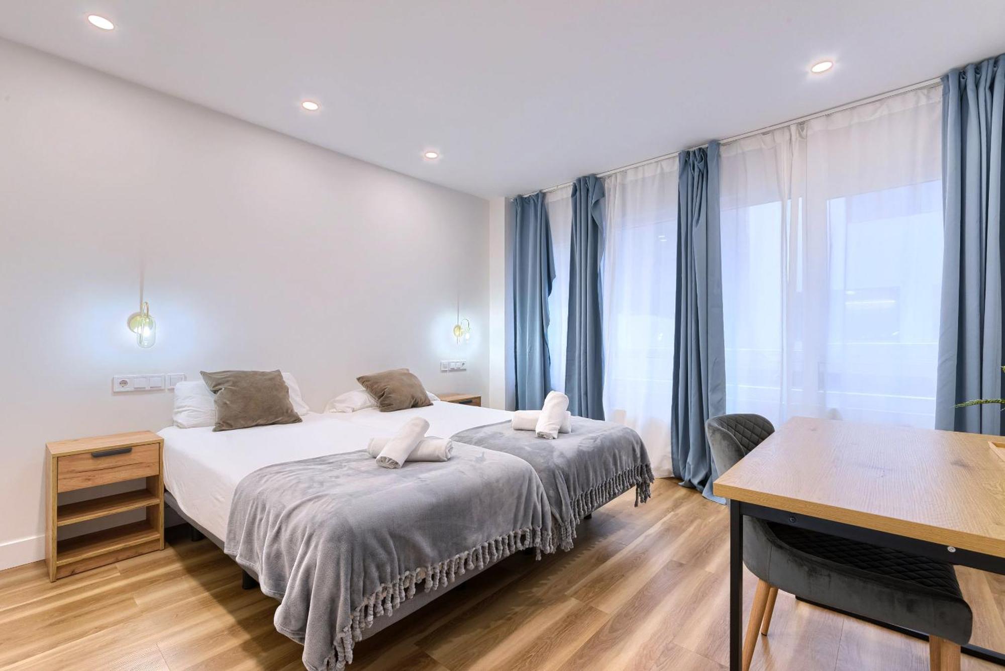 Deustown Apartamentos Bilbao Exterior photo