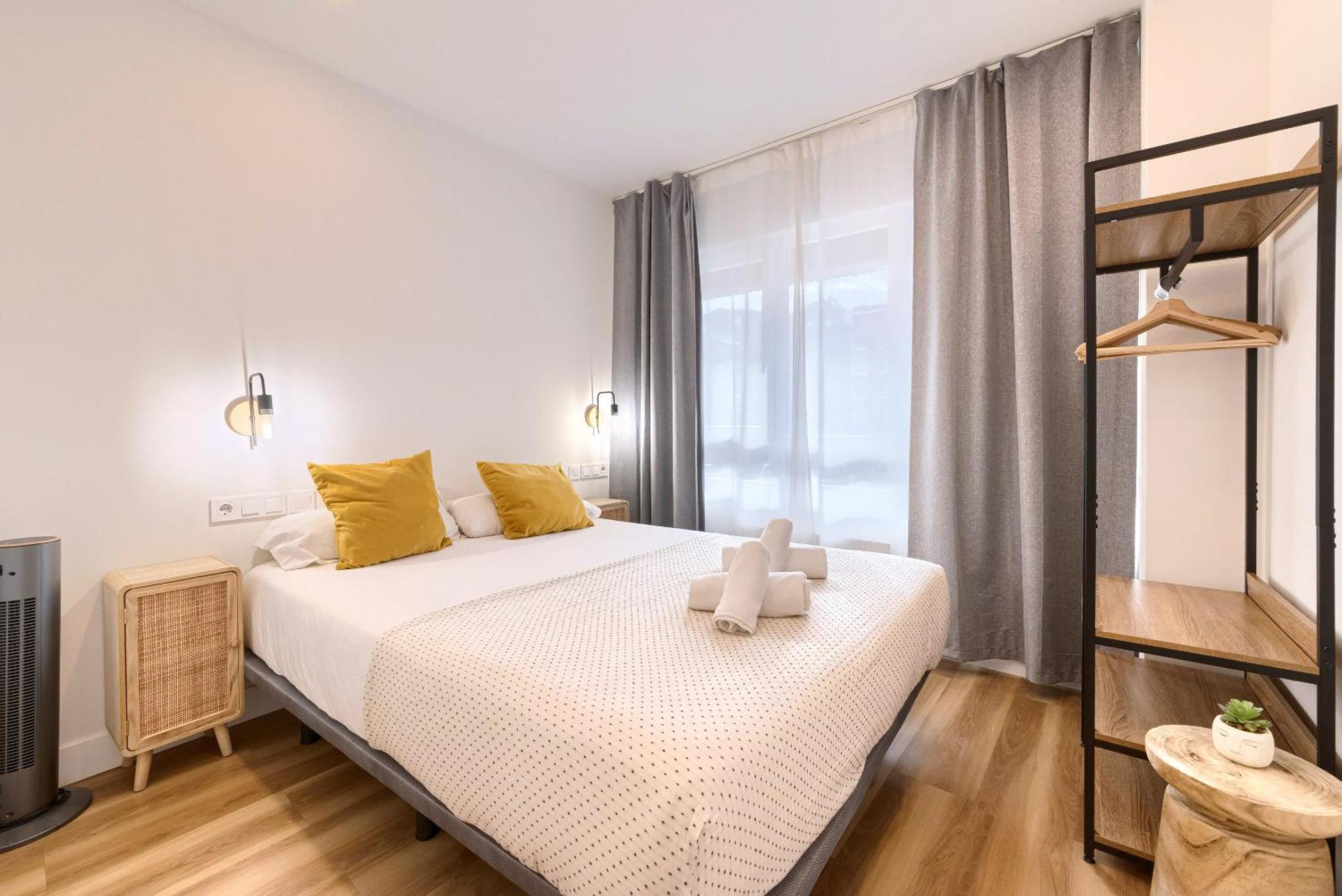 Deustown Apartamentos Bilbao Exterior photo